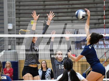 Thumbnail 2 in Clark vs. O'Connor (UIL 6A Regional Final) photogallery.