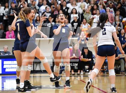 Thumbnail 2 in Clark vs. O'Connor (UIL 6A Regional Final) photogallery.