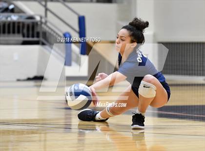 Thumbnail 1 in Clark vs. O'Connor (UIL 6A Regional Final) photogallery.