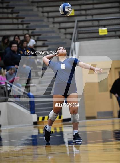 Thumbnail 2 in Clark vs. O'Connor (UIL 6A Regional Final) photogallery.