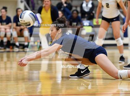 Thumbnail 3 in Clark vs. O'Connor (UIL 6A Regional Final) photogallery.