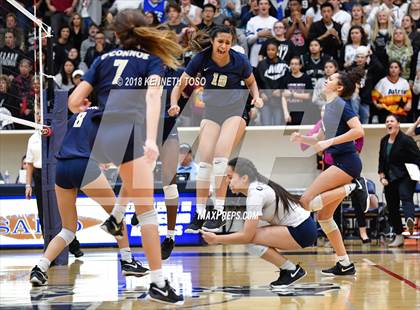 Thumbnail 2 in Clark vs. O'Connor (UIL 6A Regional Final) photogallery.
