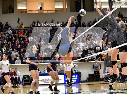 Thumbnail 3 in Clark vs. O'Connor (UIL 6A Regional Final) photogallery.