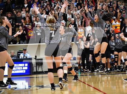 Thumbnail 1 in Clark vs. O'Connor (UIL 6A Regional Final) photogallery.