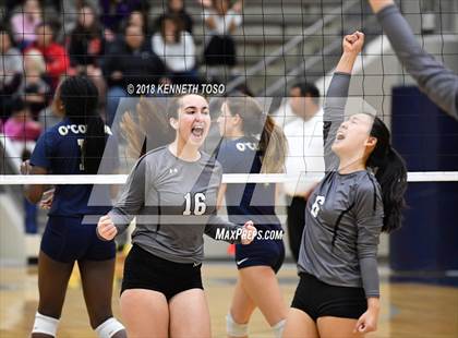 Thumbnail 3 in Clark vs. O'Connor (UIL 6A Regional Final) photogallery.