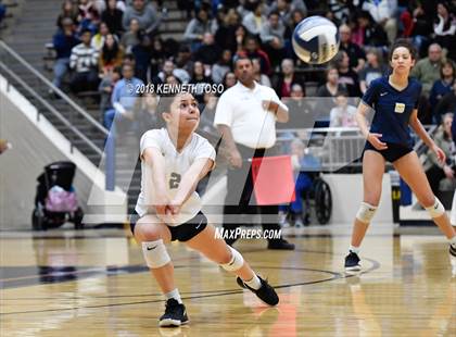 Thumbnail 3 in Clark vs. O'Connor (UIL 6A Regional Final) photogallery.