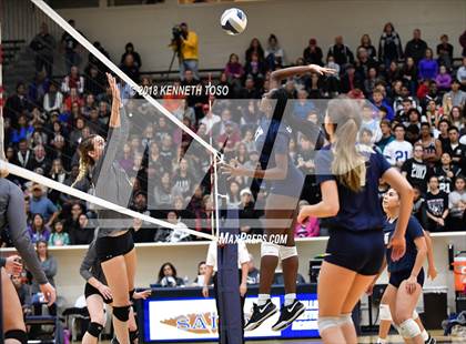 Thumbnail 3 in Clark vs. O'Connor (UIL 6A Regional Final) photogallery.