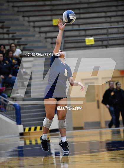 Thumbnail 3 in Clark vs. O'Connor (UIL 6A Regional Final) photogallery.