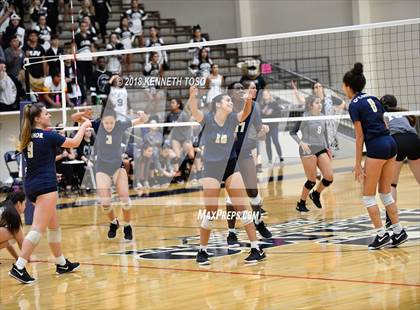 Thumbnail 2 in Clark vs. O'Connor (UIL 6A Regional Final) photogallery.