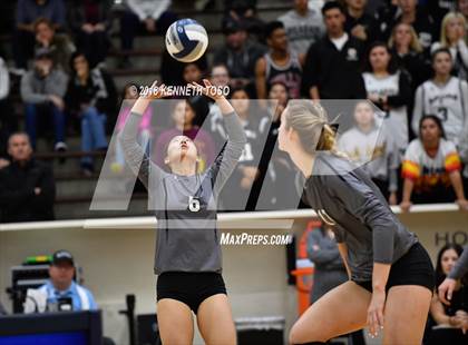 Thumbnail 2 in Clark vs. O'Connor (UIL 6A Regional Final) photogallery.
