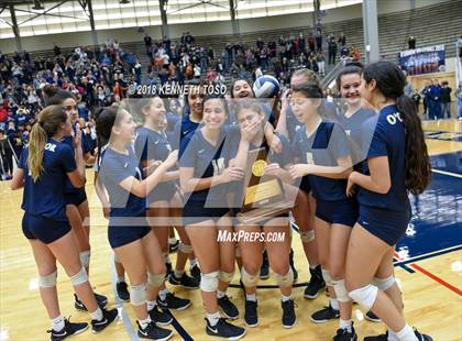 Thumbnail 1 in Clark vs. O'Connor (UIL 6A Regional Final) photogallery.