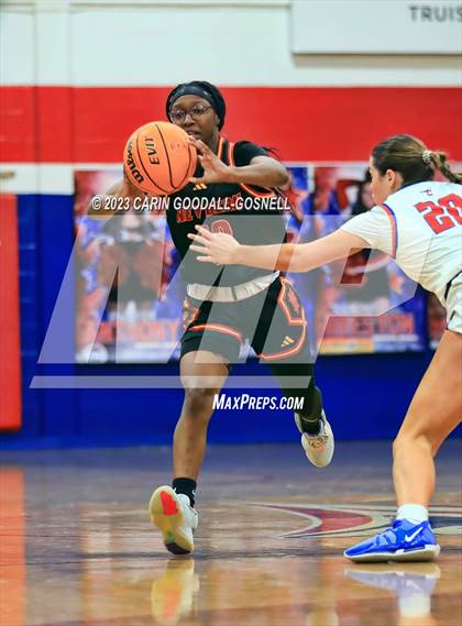 Thumbnail 1 in New Bern @ West Carteret photogallery.