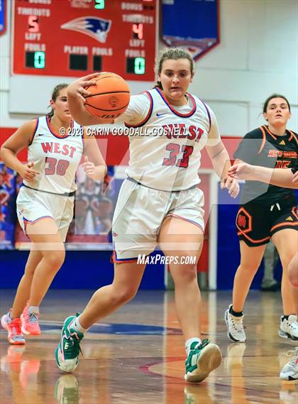 Thumbnail 1 in New Bern @ West Carteret photogallery.