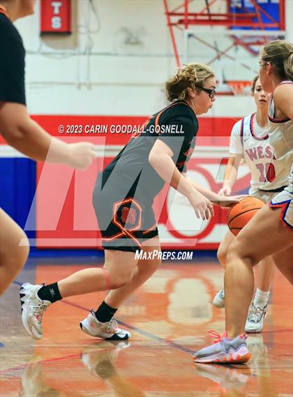 Thumbnail 2 in New Bern @ West Carteret photogallery.