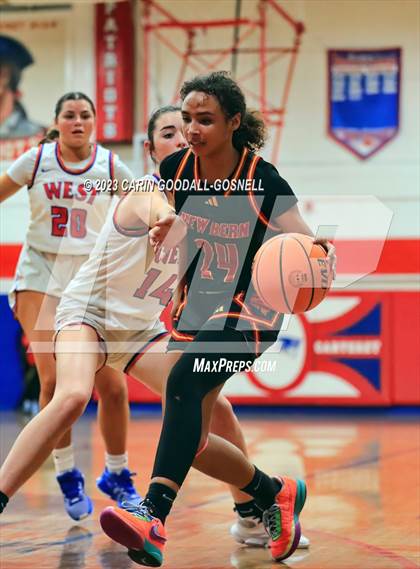 Thumbnail 3 in New Bern @ West Carteret photogallery.