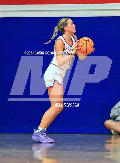 Thumbnail 2 in New Bern @ West Carteret photogallery.