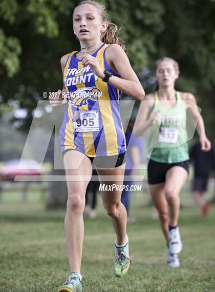 Thumbnail 2 in Columbus North Rick Weinheimer Invitational photogallery.