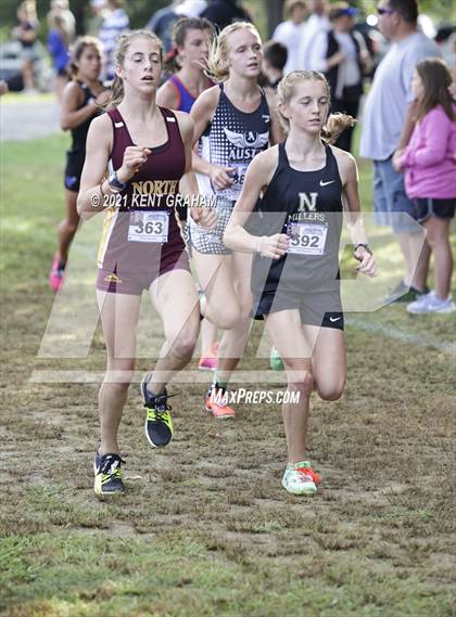 Thumbnail 2 in Columbus North Rick Weinheimer Invitational photogallery.