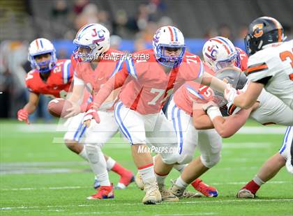 Thumbnail 3 in John Curtis Christian vs. Catholic-B.R. (LHSAA 5A Allstate Sugar Bowl Prep Classic Final) photogallery.