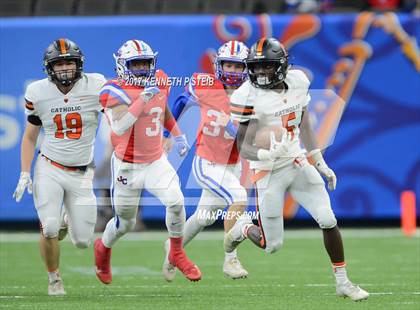 Thumbnail 1 in John Curtis Christian vs. Catholic-B.R. (LHSAA 5A Allstate Sugar Bowl Prep Classic Final) photogallery.