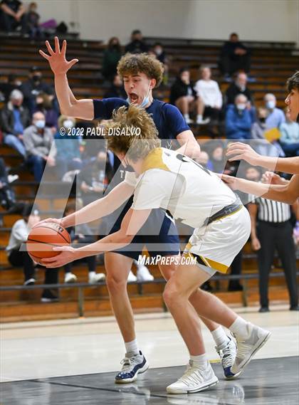 Thumbnail 2 in Cherokee Trail @ Arapahoe photogallery.