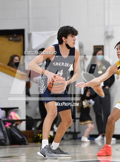 Thumbnail 1 in Cherokee Trail @ Arapahoe photogallery.