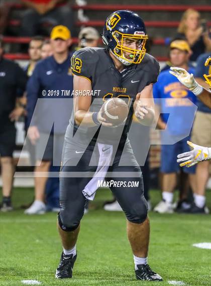 Thumbnail 3 in St. Xavier vs Moeller @ Nippert Stadium photogallery.