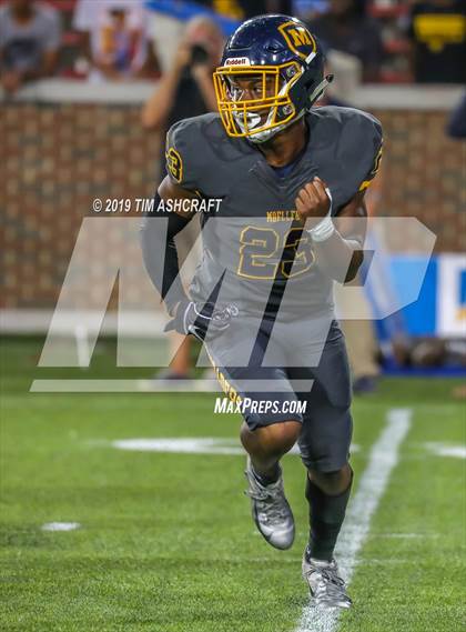 Thumbnail 1 in St. Xavier vs Moeller @ Nippert Stadium photogallery.