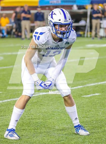 Thumbnail 2 in St. Xavier vs Moeller @ Nippert Stadium photogallery.
