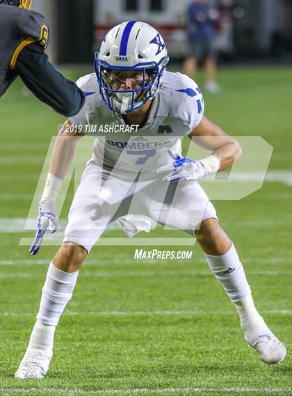Thumbnail 1 in St. Xavier vs Moeller @ Nippert Stadium photogallery.