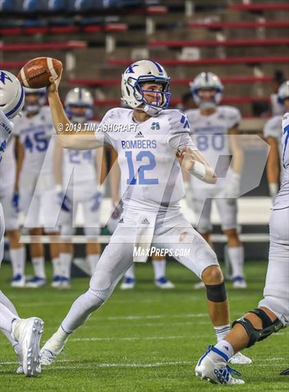 Thumbnail 2 in St. Xavier vs Moeller @ Nippert Stadium photogallery.