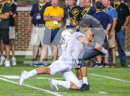 Thumbnail 3 in St. Xavier vs Moeller @ Nippert Stadium photogallery.