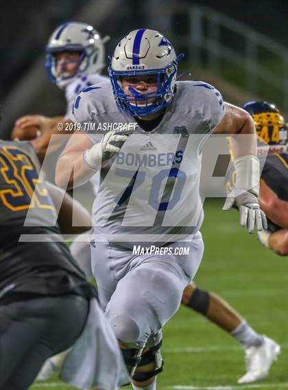 Thumbnail 3 in St. Xavier vs Moeller @ Nippert Stadium photogallery.