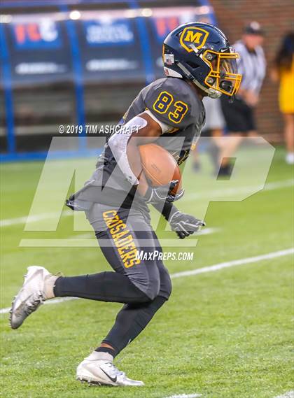 Thumbnail 1 in St. Xavier vs Moeller @ Nippert Stadium photogallery.