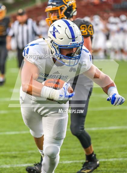 Thumbnail 3 in St. Xavier vs Moeller @ Nippert Stadium photogallery.