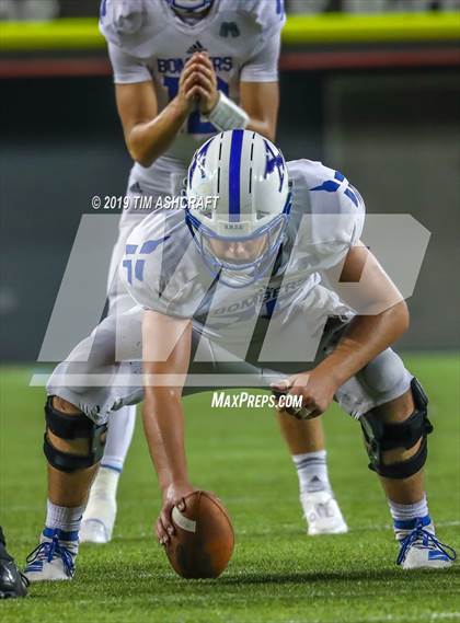 Thumbnail 1 in St. Xavier vs Moeller @ Nippert Stadium photogallery.