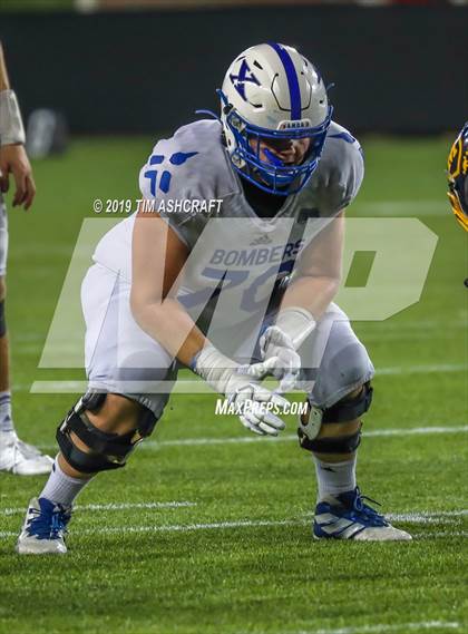 Thumbnail 2 in St. Xavier vs Moeller @ Nippert Stadium photogallery.