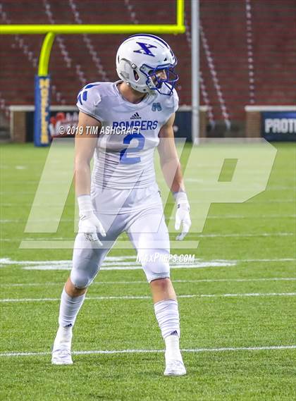 Thumbnail 3 in St. Xavier vs Moeller @ Nippert Stadium photogallery.
