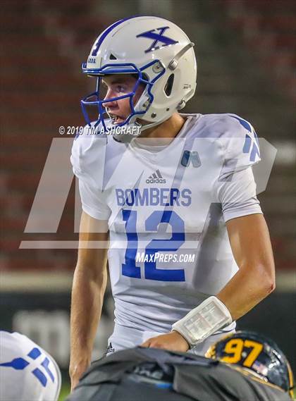 Thumbnail 3 in St. Xavier vs Moeller @ Nippert Stadium photogallery.