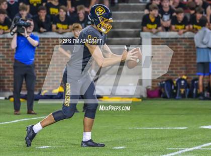 Thumbnail 2 in St. Xavier vs Moeller @ Nippert Stadium photogallery.