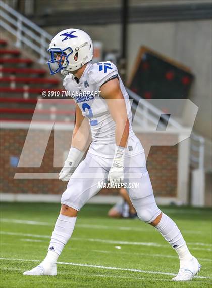 Thumbnail 2 in St. Xavier vs Moeller @ Nippert Stadium photogallery.