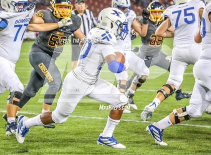Thumbnail 2 in St. Xavier vs Moeller @ Nippert Stadium photogallery.