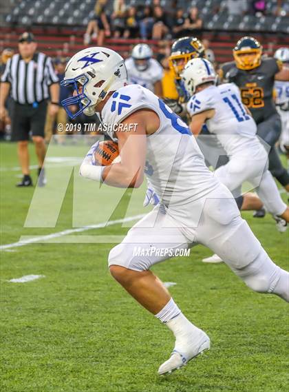 Thumbnail 1 in St. Xavier vs Moeller @ Nippert Stadium photogallery.