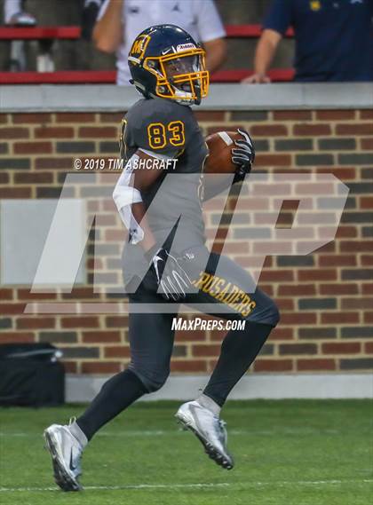 Thumbnail 2 in St. Xavier vs Moeller @ Nippert Stadium photogallery.