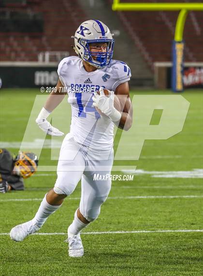 Thumbnail 2 in St. Xavier vs Moeller @ Nippert Stadium photogallery.