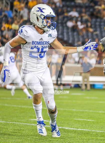 Thumbnail 3 in St. Xavier vs Moeller @ Nippert Stadium photogallery.