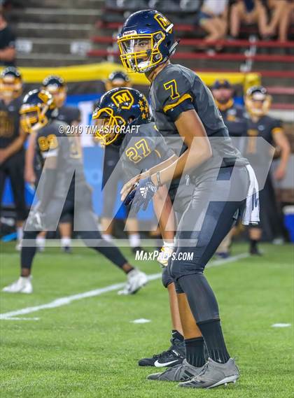 Thumbnail 1 in St. Xavier vs Moeller @ Nippert Stadium photogallery.