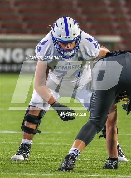 Thumbnail 1 in St. Xavier vs Moeller @ Nippert Stadium photogallery.