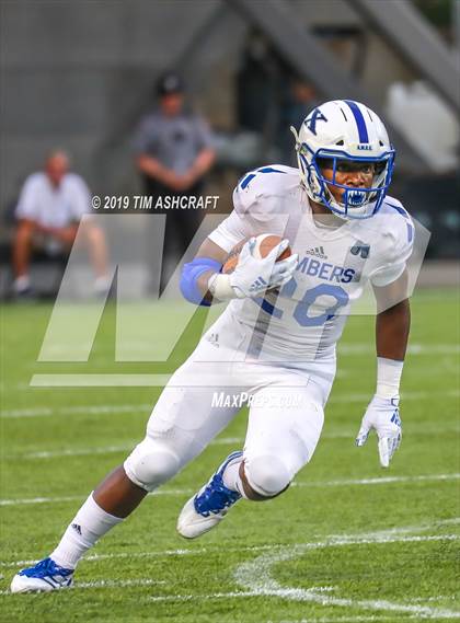 Thumbnail 2 in St. Xavier vs Moeller @ Nippert Stadium photogallery.