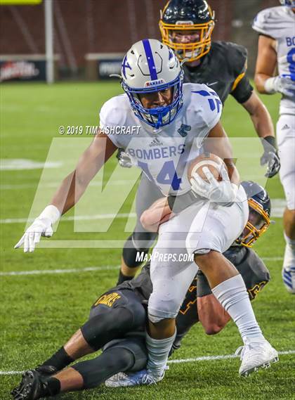 Thumbnail 3 in St. Xavier vs Moeller @ Nippert Stadium photogallery.